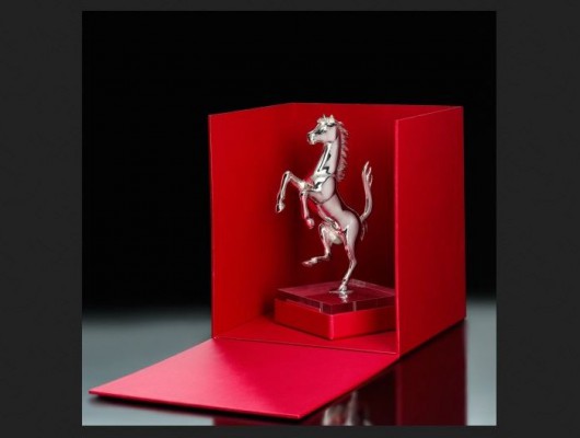 Ferrari-Prancing-Horse-Silver-2