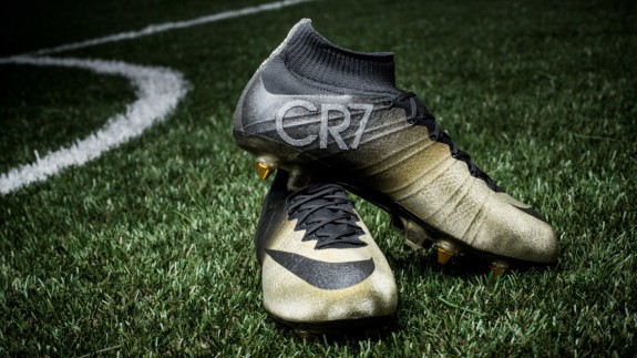 mercurial-cr7-rare-gold-1